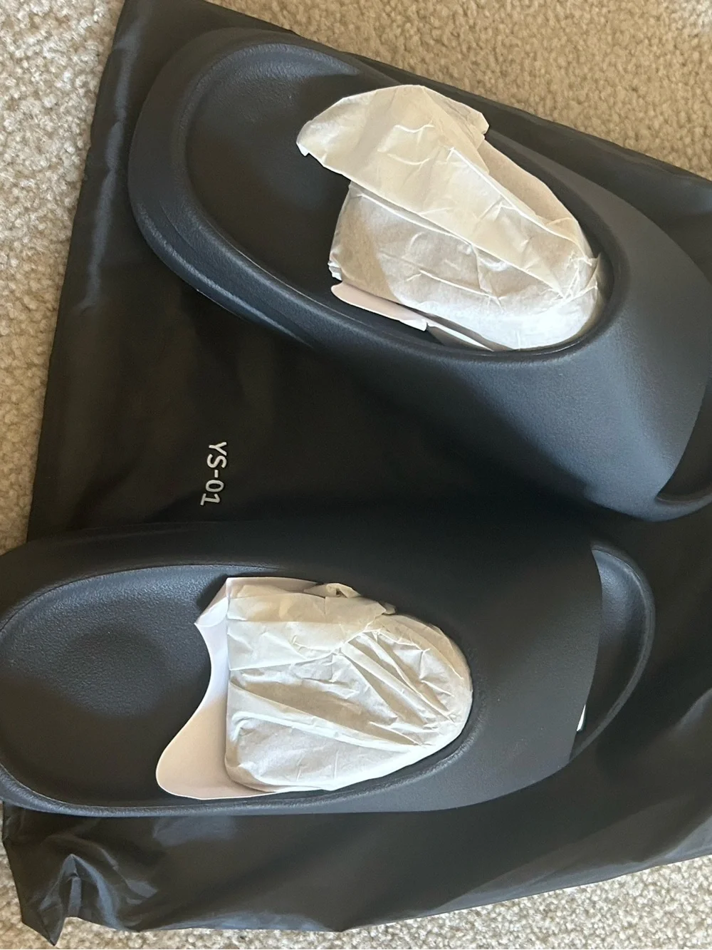 Yeezy black yzy